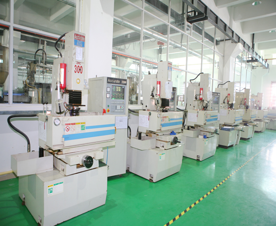 雙色模具加工的圖片